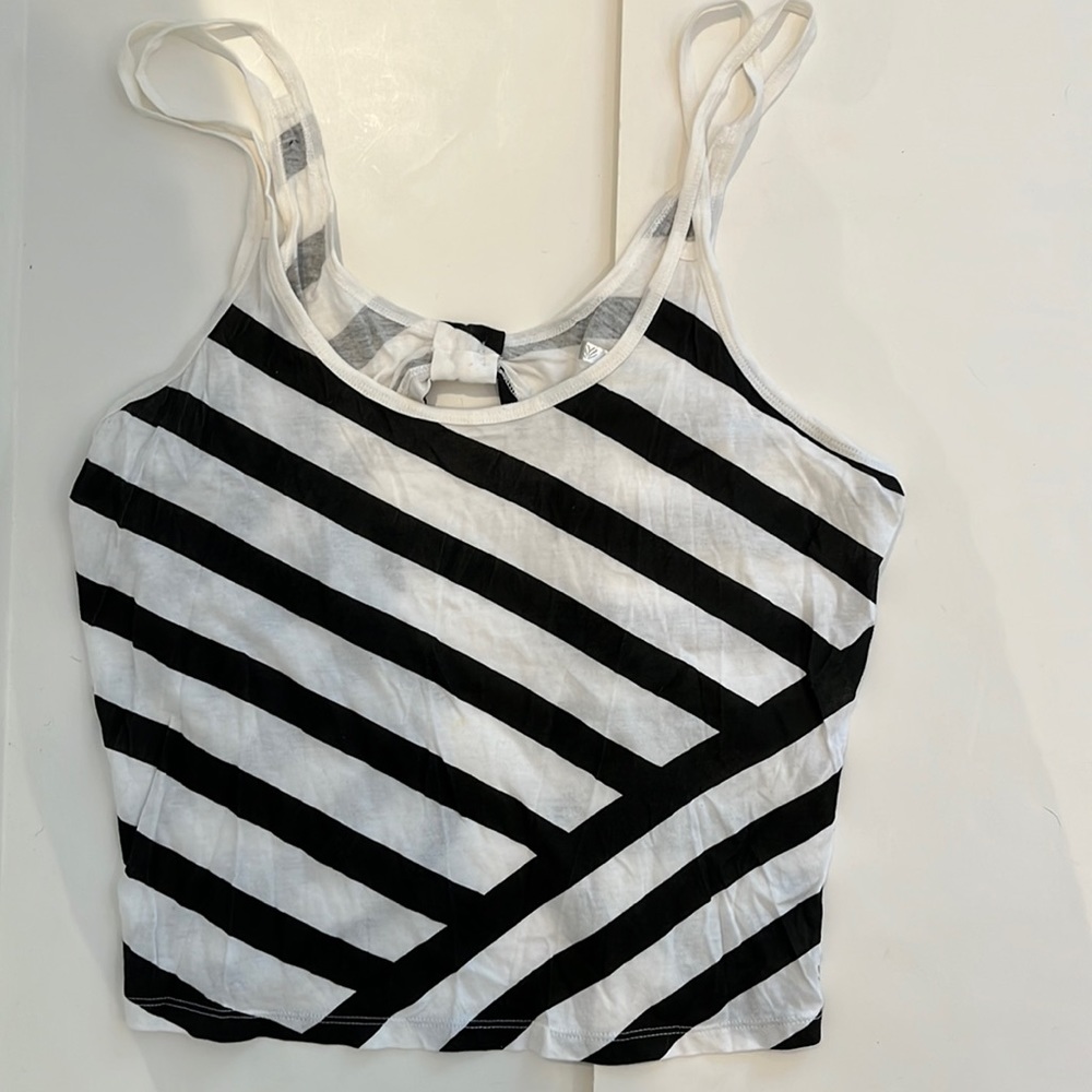 Forever 21 Black and White Striped Cropped Tank Top - Picture 1 of 3